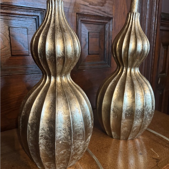 Pair of silver fluted table lamps - Picture 2 of 3